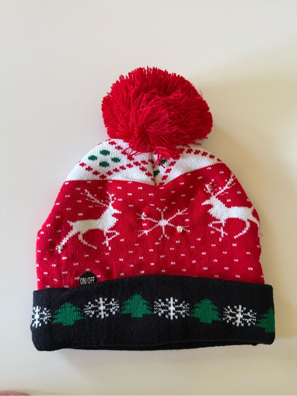 Kids Red Reindeer Pom Pom Beanie Hat Flashing Lights Christmas Holiday